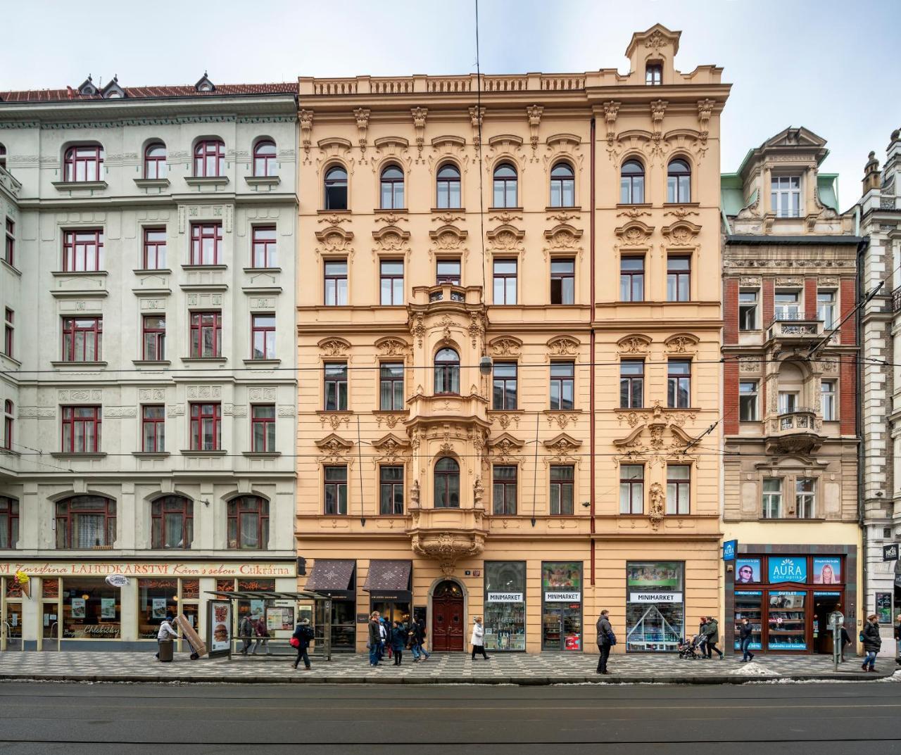 Capital Apartments Прага Екстериор снимка