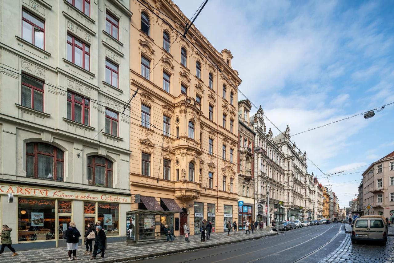 Capital Apartments Прага Екстериор снимка