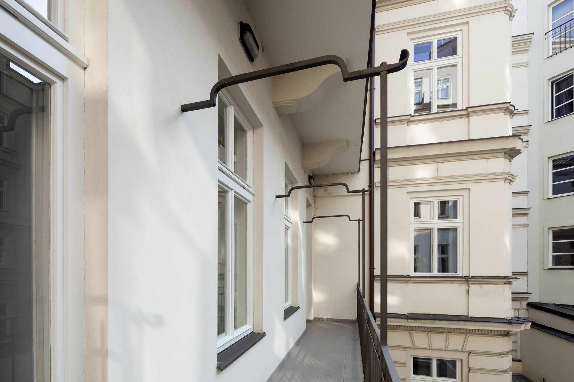 Capital Apartments Прага Екстериор снимка