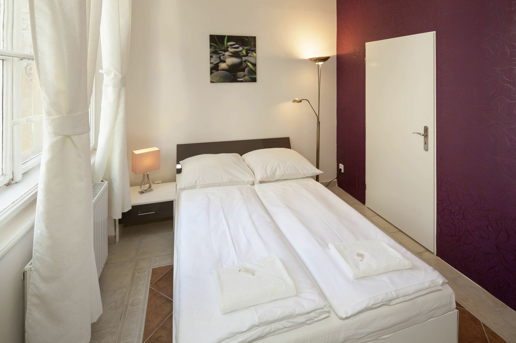 Capital Apartments Прага Екстериор снимка