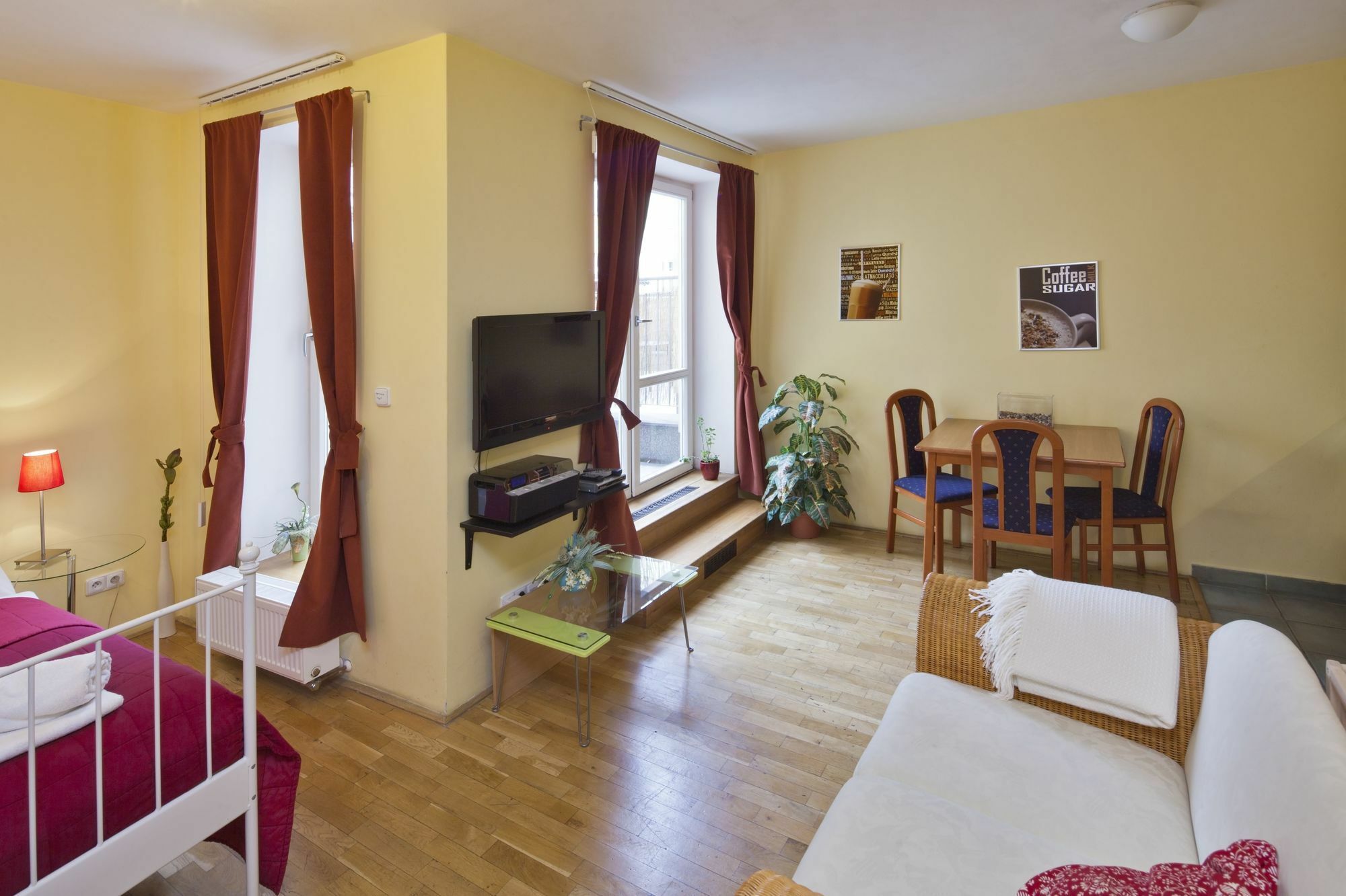 Capital Apartments Прага Екстериор снимка